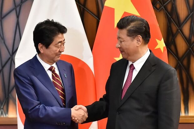 安部晋三首相と習近平主席
