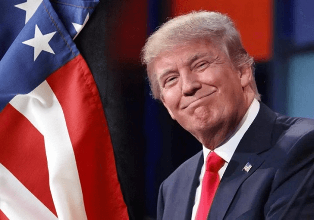 スキャンダルという苦境にあっても支持率を伸ばしているトランプ大統領