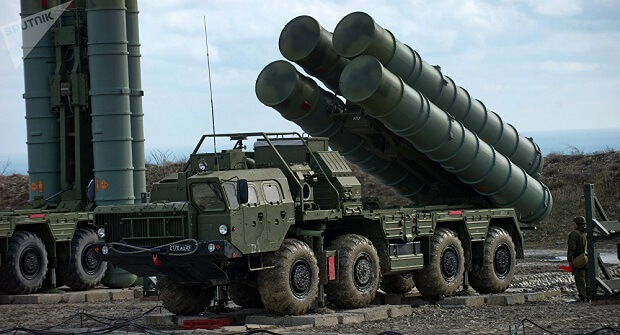 ロシアの最新型高機能迎撃ミサイル S-400