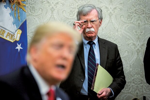 ボルトン国家安全保障問題担当大統領補佐とトランプ大統領